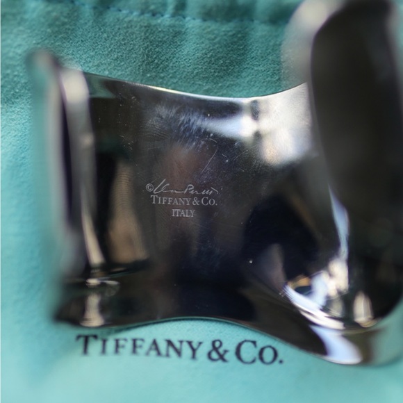 Tiffany & Co. Elsa Peretti Bone Cuff - Picture 2 of 3
